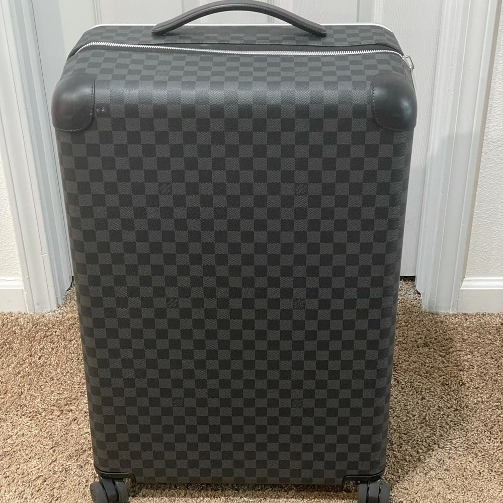 Louis Vuitton Horizon 70 Damier Graphite Canvas